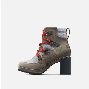 Sorel Blake lace up booties